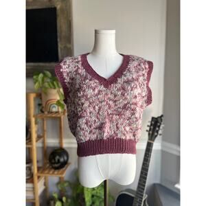 Vintage 70s Mauve Pink Cottagecore Hand Knit Cropped Sweater Vest Size Large